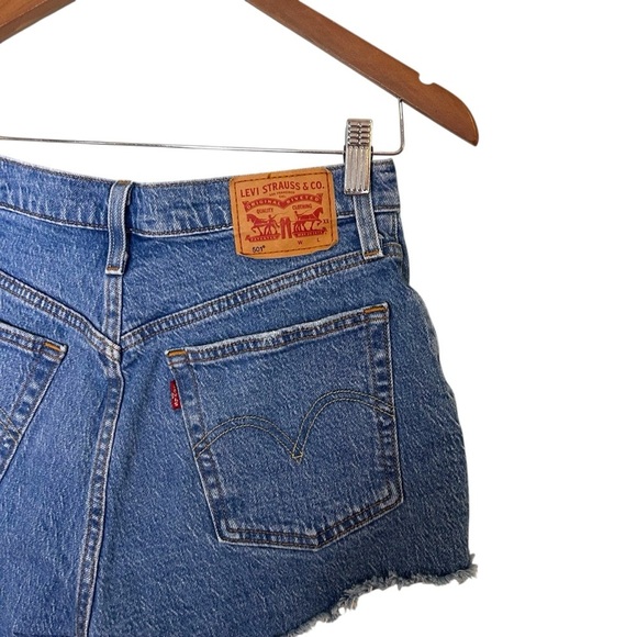 Levi's 501 Original Shorts- High Waist Cut Off Denim
shorts- Size 26 - Picture 7 of 11